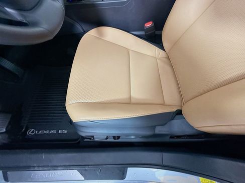 Certified 2025 Lexus ES 350 w/ Premium Package FWD image 20