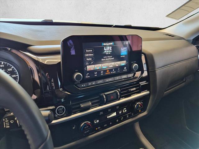 Used 2024 Nissan Pathfinder SV FWD image 19