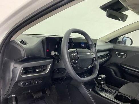 Used 2025 Kia K4 FWD image 14