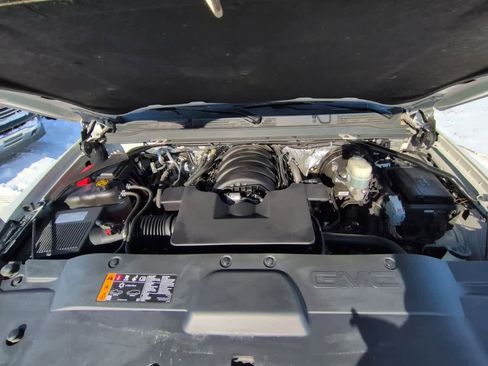 Used 2018 GMC Yukon Denali image 14