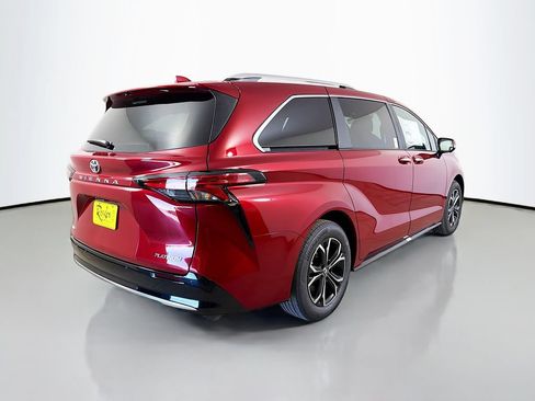 New 2026 Toyota Sienna Platinum AWD/4WD image 5