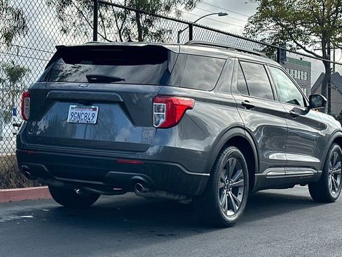 Certified 2023 Ford Explorer XLT w/ Equipment Group 202A image 5