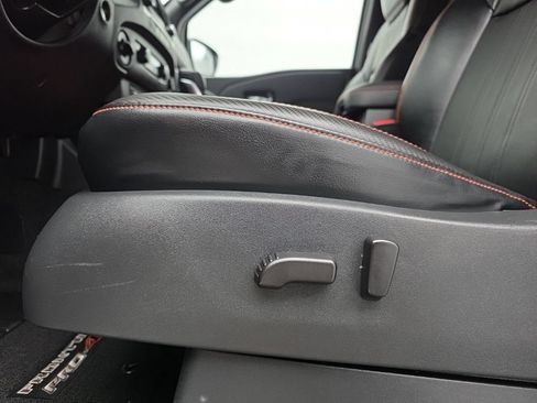 Used 2023 Nissan Frontier PRO-4X w/ Pro-4X Premium Package AWD/4WD image 16