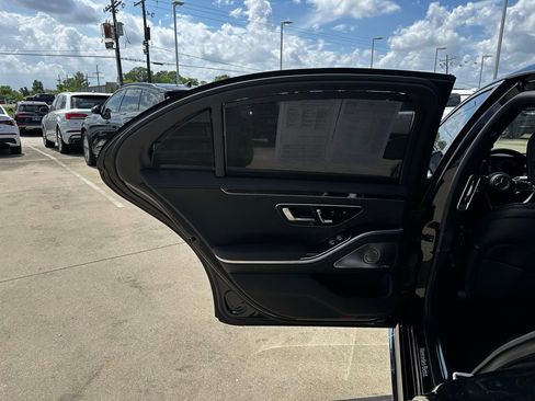 Used 2022 Mercedes-Benz S 500 4MATIC image 21