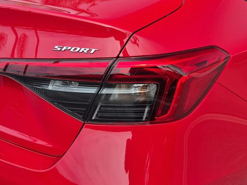 Used 2024 Honda Civic Sport image 11