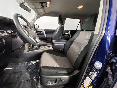 Used 2018 Toyota 4Runner SR5 image 20