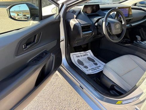 Used 2023 Toyota Prius LE image 14