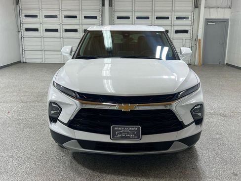 Used 2023 Chevrolet Blazer LT AWD/4WD image 7
