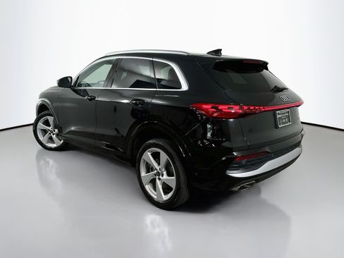Used 2025 Audi Q5 Premium Plus w/ Premium Plus AWD/4WD image 5