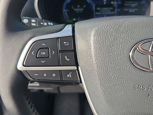 Used 2025 Toyota Grand Highlander AWD Hybrid image 21