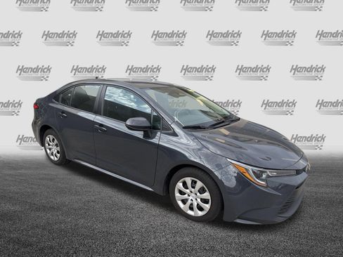 Used 2024 Toyota Corolla LE image 2