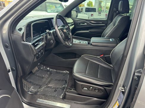 Used 2023 Cadillac Escalade ESV Sport w/ LPO, ONYX Package AWD/4WD image 26