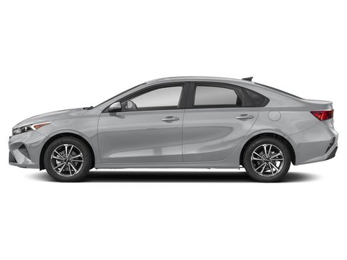 Certified 2023 Kia Forte LXS FWD image 3