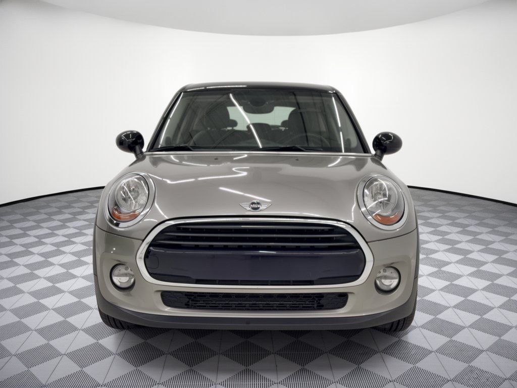 Used 2017 MINI Cooper 4-Door Hardtop FWD image 6