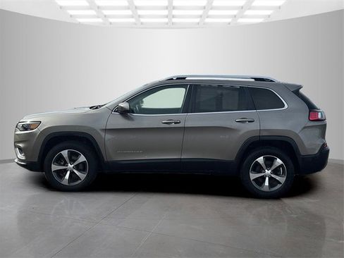 Certified 2019 Jeep Cherokee Limited image 4