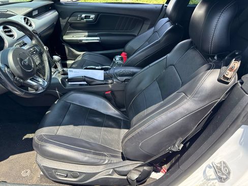 Used 2017 Ford Mustang GT Premium RWD image 12