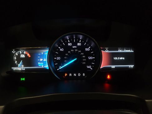 Used 2018 Ford Explorer XLT w/ Equipment Group 202A AWD/4WD image 23