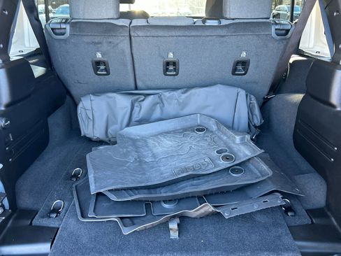 Used 2025 Jeep Wrangler Sport S image 46