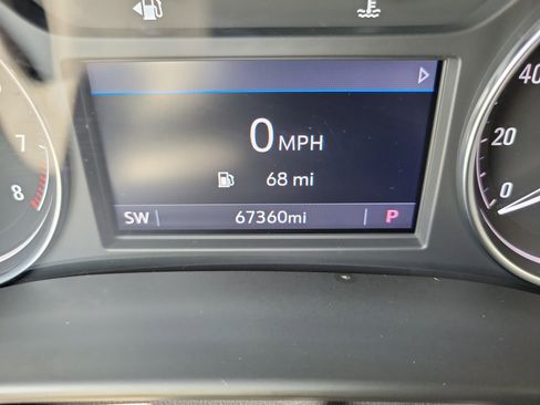 Used 2023 Buick Enclave Essence image 31