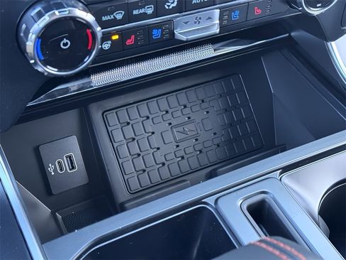 New 2025 Ford F150 Raptor image 19