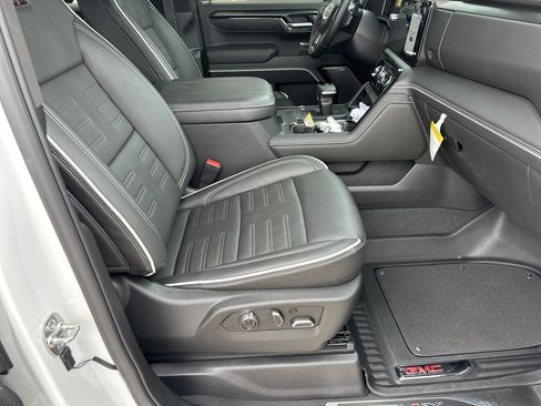 Certified 2025 GMC Sierra 1500 AT4X AWD/4WD image 14