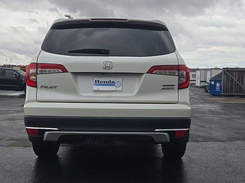 Used 2019 Honda Pilot Touring image 6
