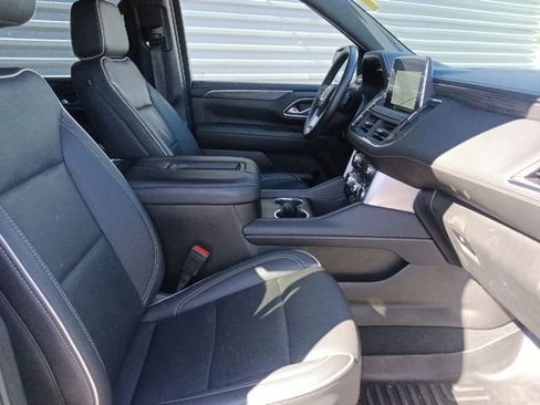 Used 2024 GMC Yukon XL SLT image 35