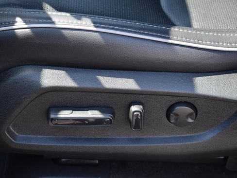 Used 2023 Honda Pilot Elite image 24