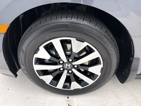 New 2026 Honda Odyssey EX-L image 4