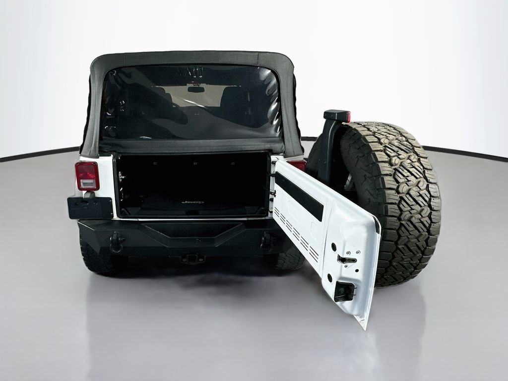 Used 2015 Jeep Wrangler Unlimited Sport w/ Quick Order Package 24S AWD/4WD image 29