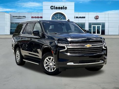 Used 2024 Chevrolet Tahoe LT AWD/4WD image 1