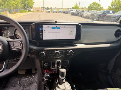 Used 2025 Jeep Wrangler Sport AWD/4WD image 20