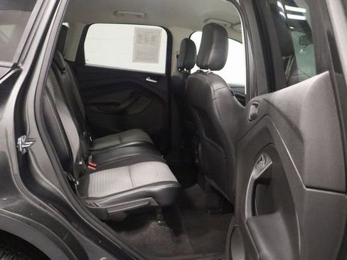 Used 2018 Ford Escape SE w/ SE Sport Appearance Package FWD image 16