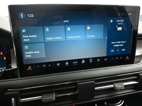 New 2026 Lincoln Corsair Premiere image 18