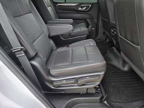 Used 2023 Chevrolet Tahoe RST w/ Luxury Package AWD/4WD image 9