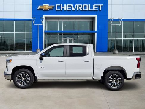 New 2026 Chevrolet Silverado 1500 LT w/ Texas Edition Plus RWD image 3