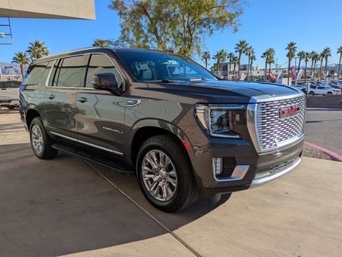 Certified 2021 GMC Yukon XL Denali image 7