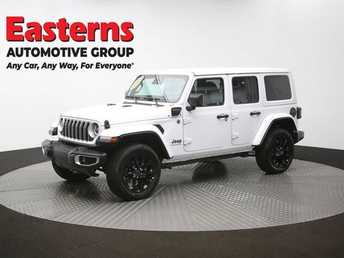 Used 2025 Jeep Wrangler Unlimited Sahara w/ Safety Group AWD/4WD image 58