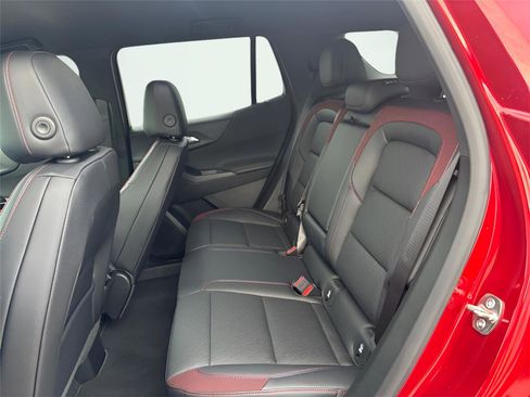 New 2026 Chevrolet Equinox RS w/ Convenience Package III AWD/4WD image 13