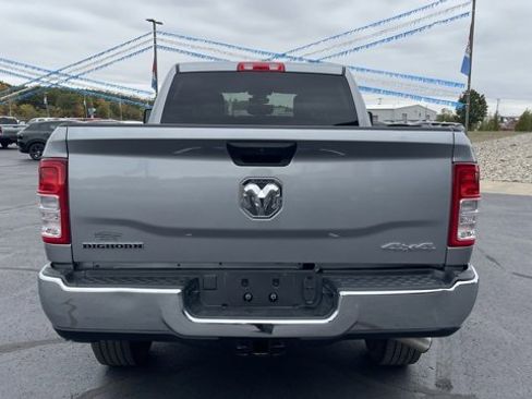 Used 2024 RAM 2500 Big Horn w/ Bed Utility Group image 5