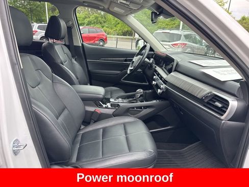 Used 2023 Kia Telluride EX w/ EX Captain's Chair Package AWD/4WD image 21