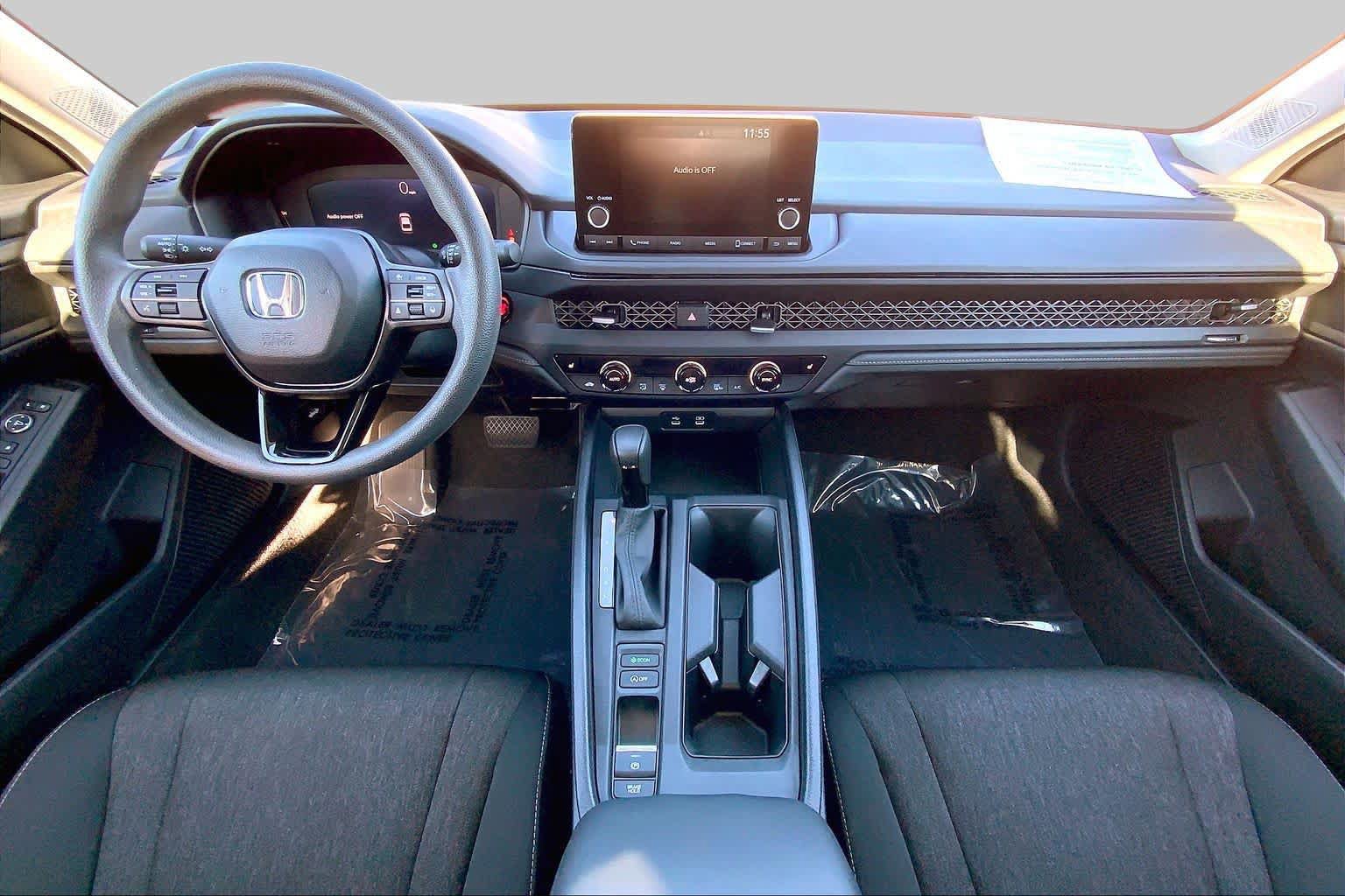 Used 2025 Honda Accord SE image 15