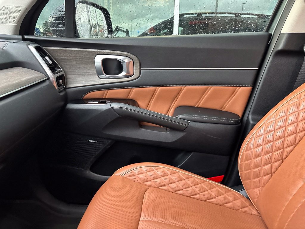 Certified 2023 Kia Sorento SX Prestige AWD/4WD image 9