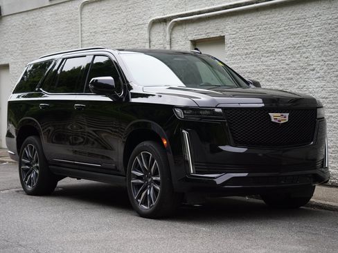 Used 2023 Cadillac Escalade Sport w/ Touring Package AWD/4WD image 10