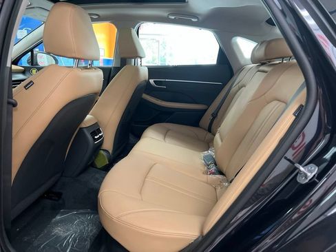 New 2026 Hyundai Sonata Limited FWD image 16