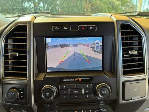 Used 2018 Ford F150 XLT w/ Equipment Group 302A Luxury image 25