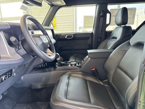 New 2025 Ford Bronco Outer Banks w/ Sasquatch Package image 20