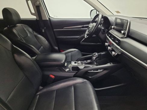 Used 2020 Kia Telluride S w/ S 8 Passenger Seating Package FWD image 21