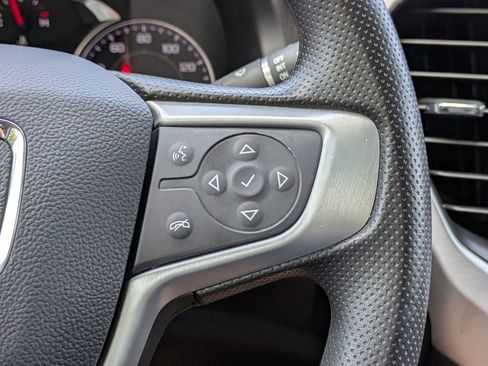 Used 2023 GMC Acadia SLE w/ Driver Convenience Package image 27