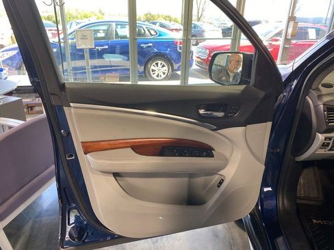 Used 2017 Acura MDX SH-AWD image 12